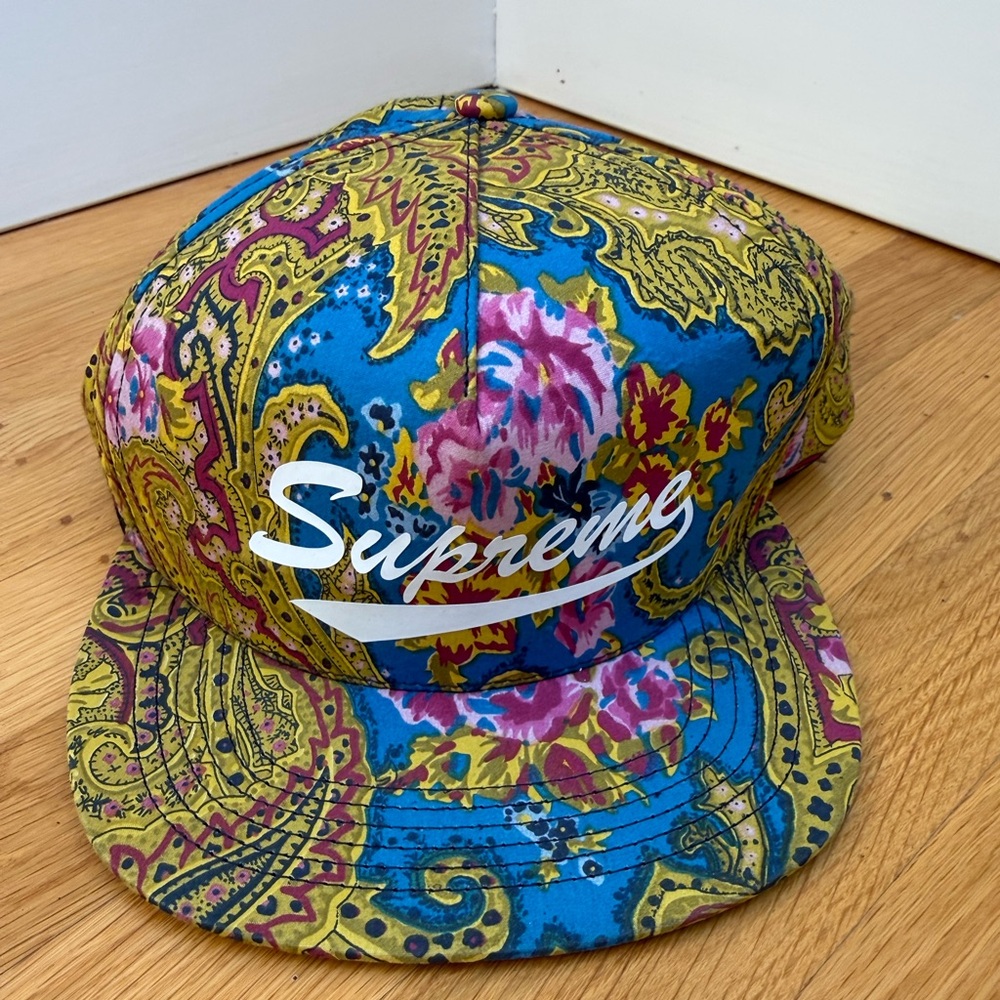❌SOLD❌ Supreme Blue Paisley Floral Snapback hat